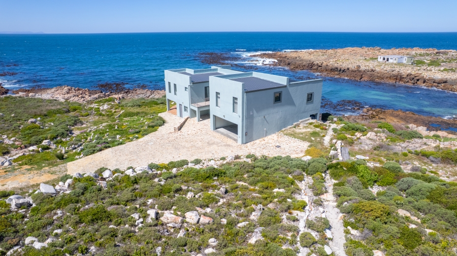 4 Bedroom Property for Sale in Sunny Seas Estate Western Cape